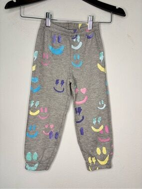 CHASER NWT HEATHER GREY SMILEY KIDS SWEATPANTS SZ 4